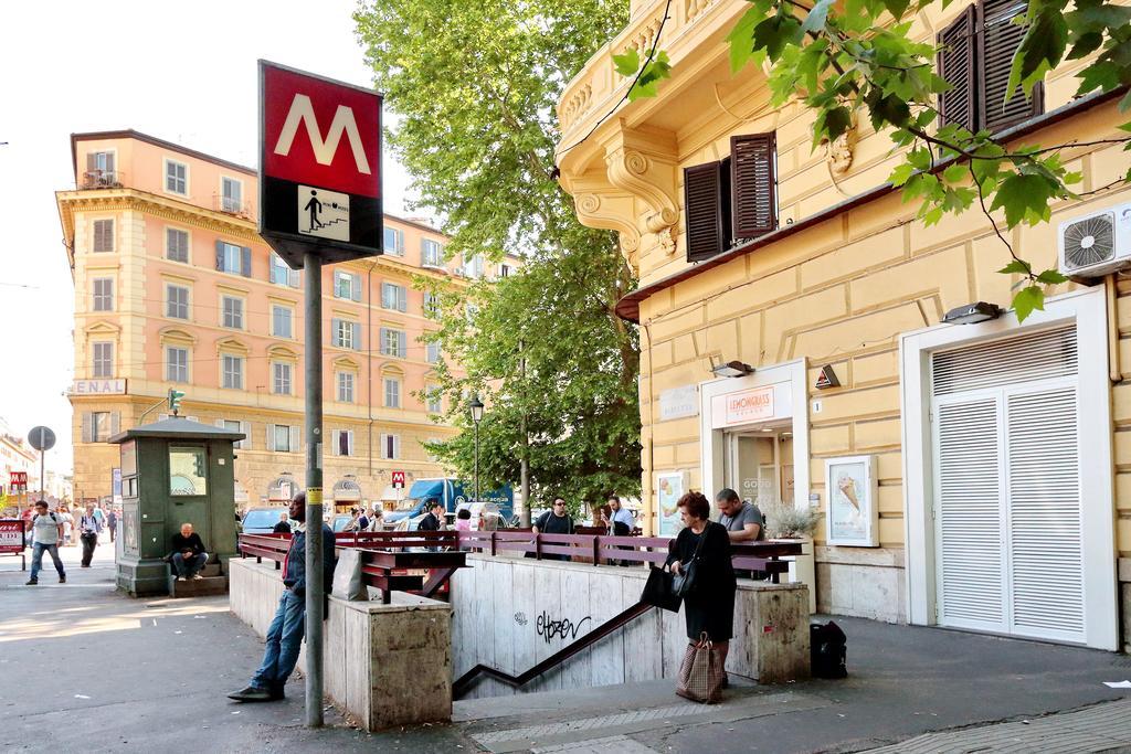 St. Peter Vatican House Рим Екстер'єр фото